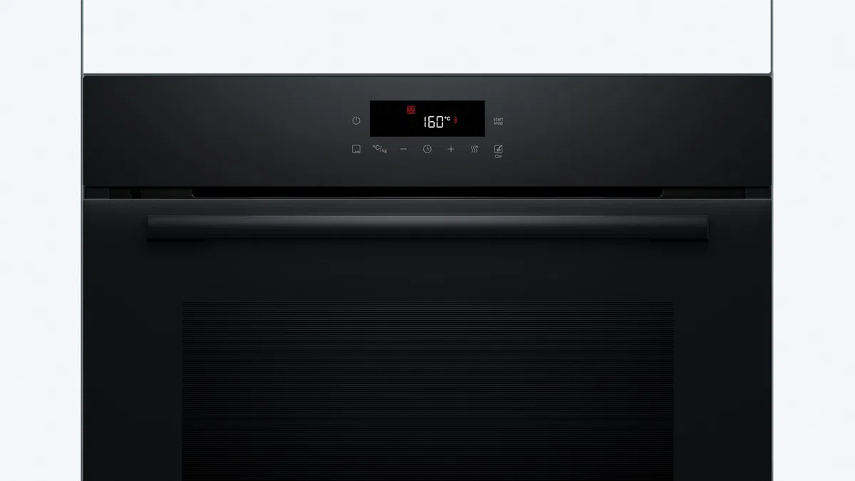 Bosch HBA571BB4 Série 2 Four encastrable 60 x 60 cm 71 l Espace de cuisson 71 l Auto-nettoyage à pyrolyse AutoPilot 10 programmes Air chaud 3D Contrôle tactile LED Noir